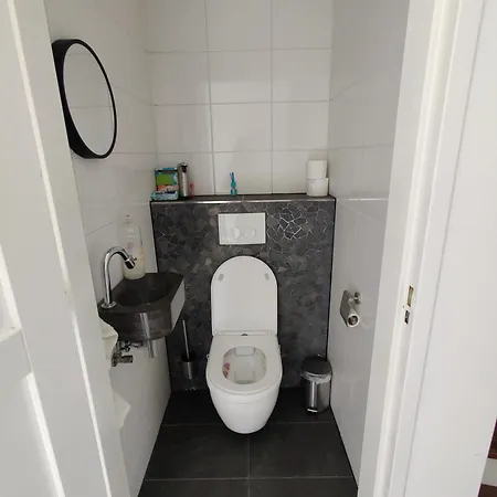 Smarthouse 1 בית אירוח *